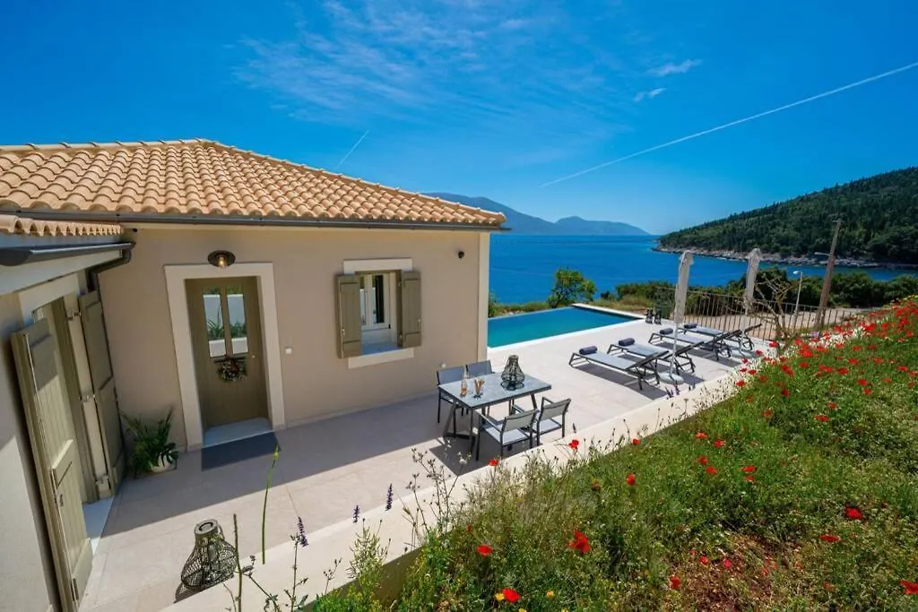 Luxury Seafront Villa Liberty With Pool In Fiskardo 0*,